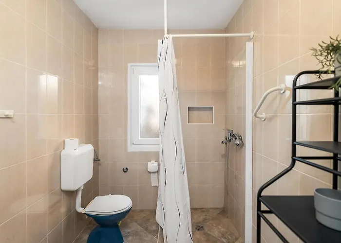 דירה Petar נין