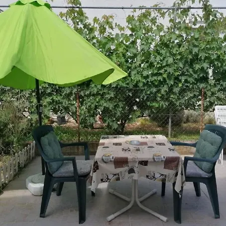 Petar - 30 M From Sandy Apartament Nin